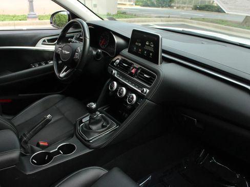 Used 2021 Genesis G70 2.0T Sport RWD image 25