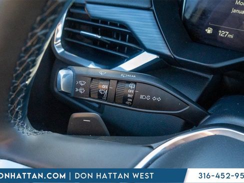 Used 2025 GMC Acadia Elevation image 12