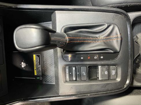 Used 2025 Honda CR-V Sport-L image 17