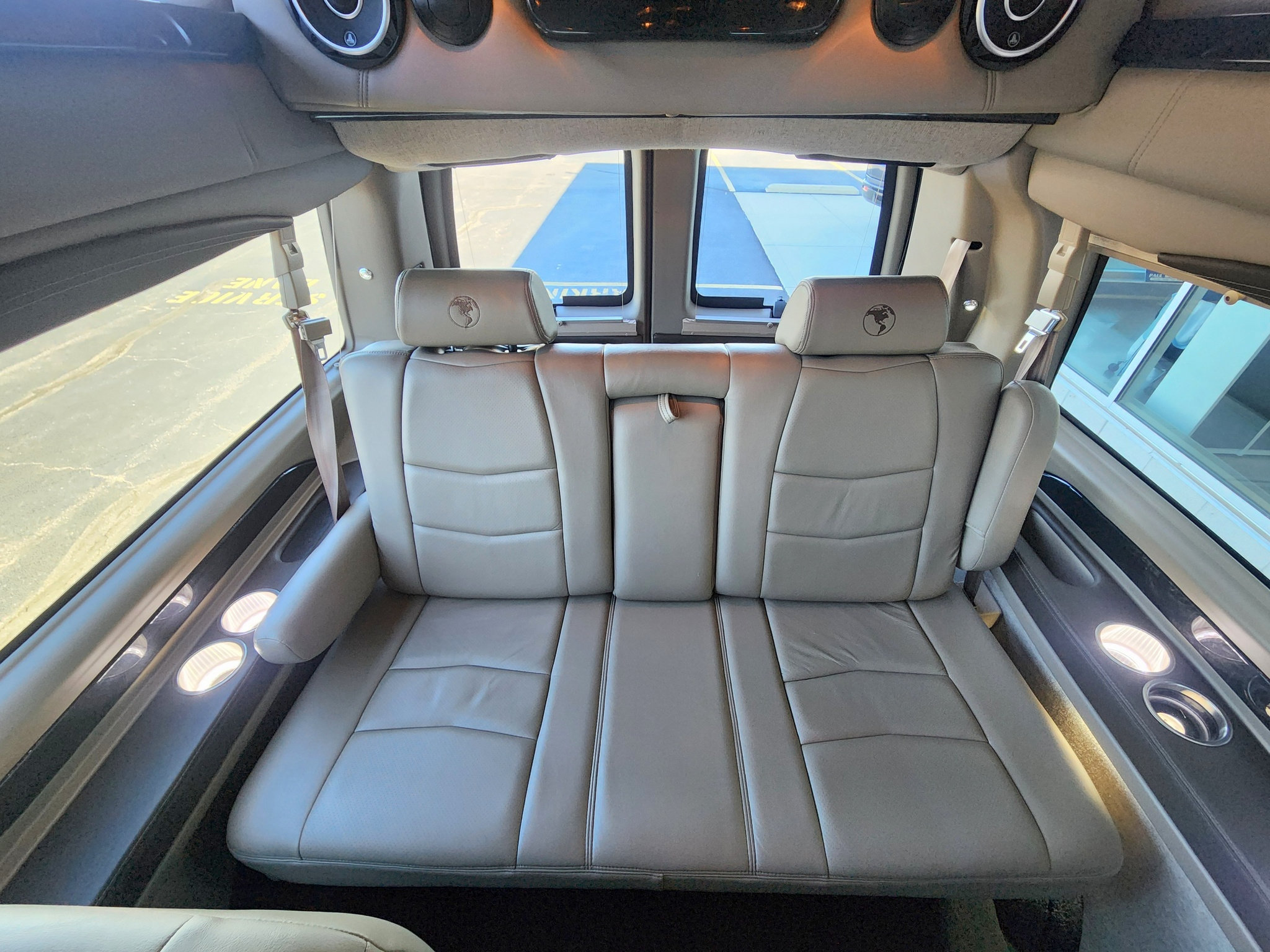 Used 2020 Chevrolet Express 2500 Extended w/ Enhanced Convenience Package RWD image 27