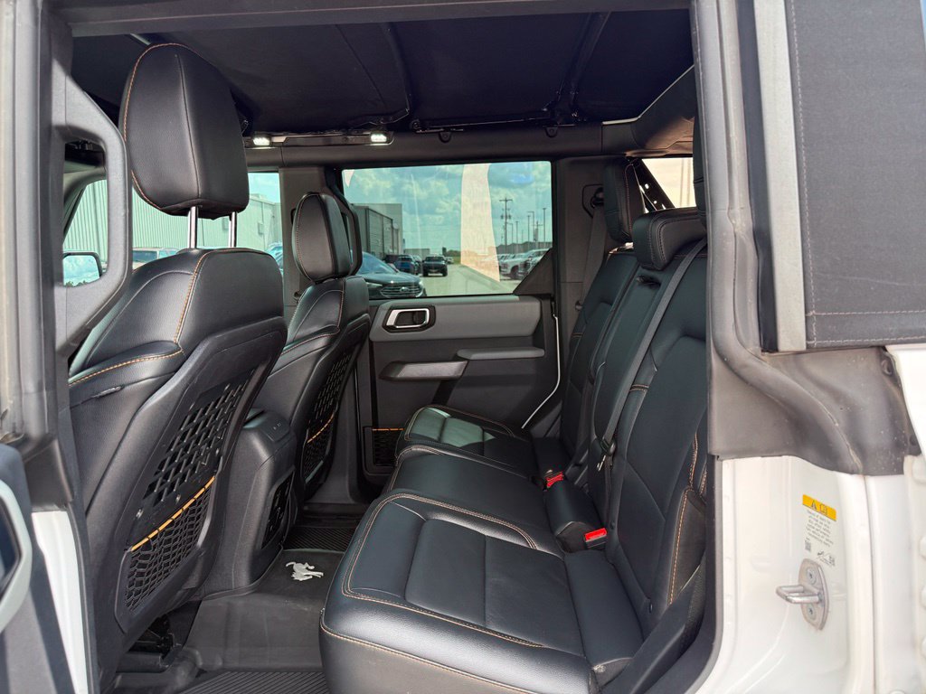 Used 2022 Ford Bronco Badlands AWD/4WD image 9