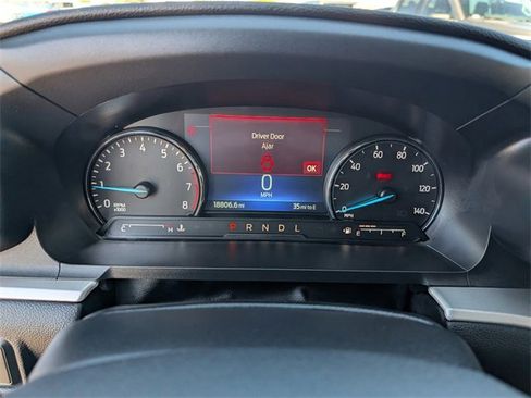 Used 2022 Ford Explorer XLT w/ Equipment Group 202A image 17