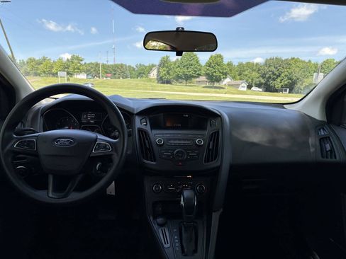 Used 2018 Ford Focus S FWD image 17
