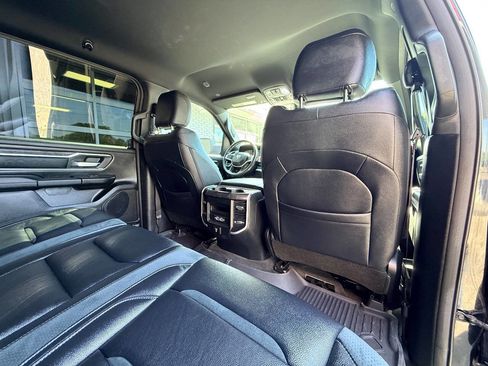 Used 2022 RAM 1500 Big Horn AWD/4WD image 38