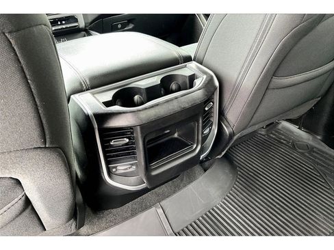 Used 2022 RAM 1500 Big Horn AWD/4WD image 33
