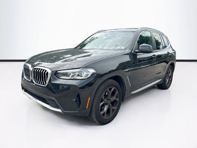 Used 2022 BMW X3 xDrive30i w/ Convenience Package AWD/4WD image 3