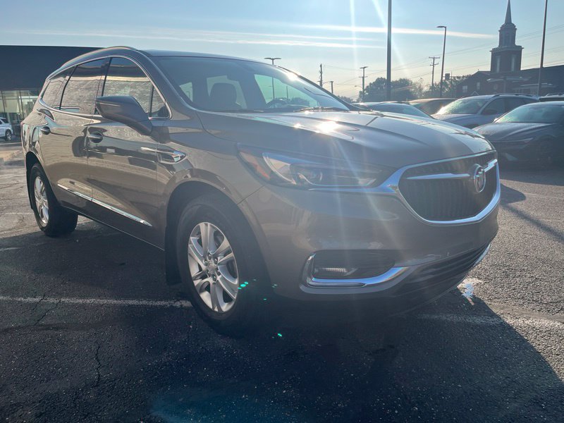 Used 2020 Buick Enclave Essence w/ Sound and Sites Package AWD/4WD image 3