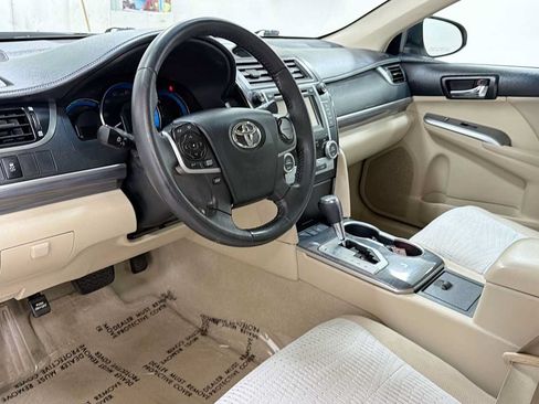 Used 2012 Toyota Camry XLE FWD image 12