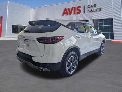 Used 2025 Chevrolet Blazer LT FWD image 6