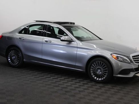 Used 2015 Mercedes-Benz C 300 4MATIC Sedan image 4