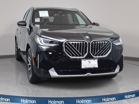 Used 2025 BMW X3 xDrive30i w/ Premium Package AWD/4WD image 3