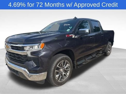 Used 2022 Chevrolet Silverado 1500 LT AWD/4WD image 1