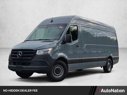 Used 2024 Mercedes-Benz Sprinter 2500 image 1