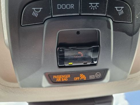 Used 2025 Toyota Corolla LE FWD image 32