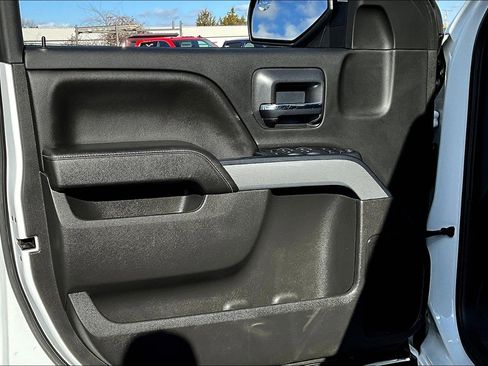 Used 2018 Chevrolet Silverado 1500 LT w/ Texas Edition image 15