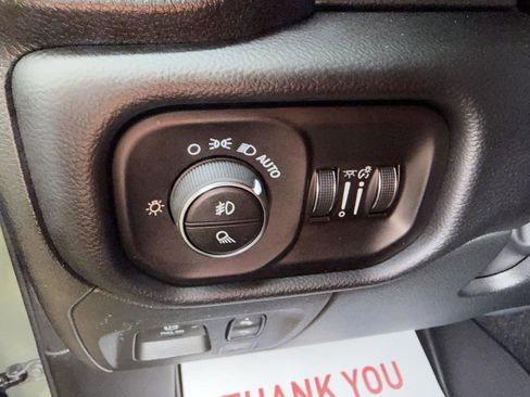 New 2026 RAM 1500 Laramie AWD/4WD image 14