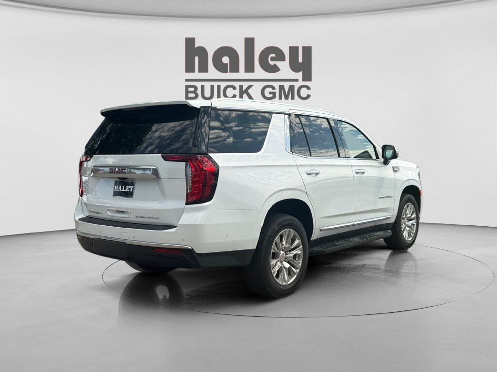 Used 2024 GMC Yukon Denali w/ Advanced Technology Package AWD/4WD image 5
