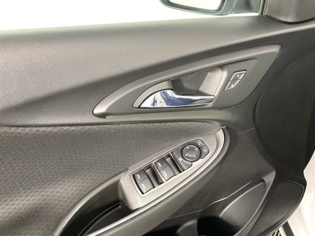 Used 2023 Chevrolet Malibu LT FWD image 13