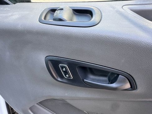 Used 2023 Ford Transit 250 148 High Roof Extended image 26