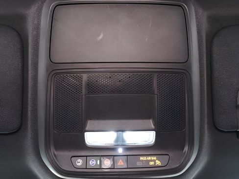 Used 2025 Chevrolet Equinox LT image 18