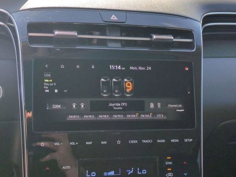 Used 2022 Hyundai Tucson Limited image 23