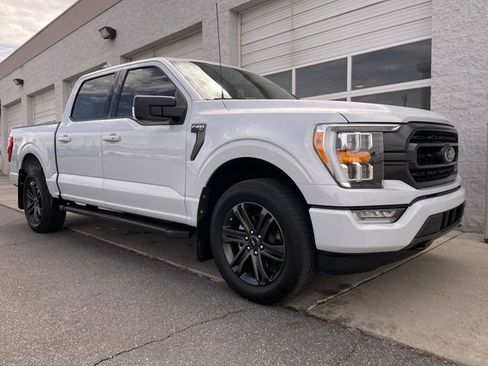 Used 2022 Ford F150 XLT w/ Equipment Group 302A High AWD/4WD image 10