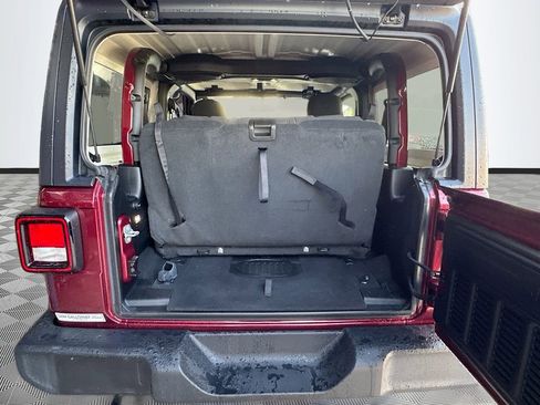 Used 2021 Jeep Wrangler Sport AWD/4WD image 28