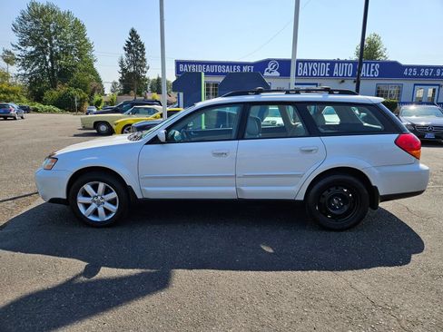 Used 2006 Subaru Outback 2.5i Limited AWD/4WD image 2