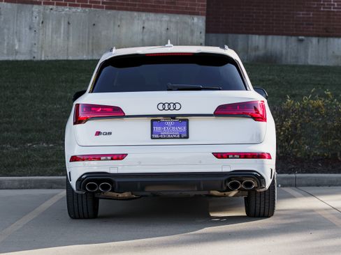 Used 2024 Audi SQ5 Prestige w/ Prestige Package image 30