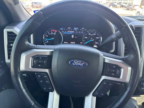 Used 2021 Ford F250 Lariat w/ Lariat Value Package AWD/4WD image 12