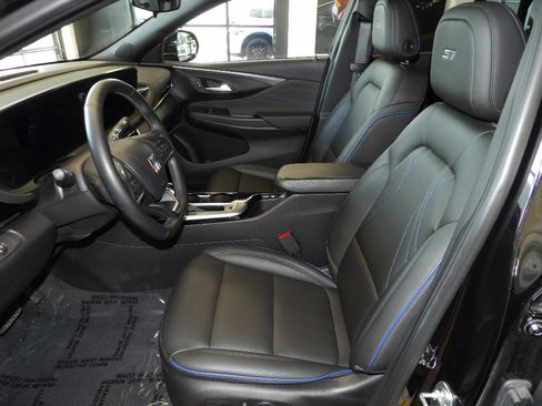 Used 2025 Buick Envista Sport Touring w/ Convenience I Package FWD image 26