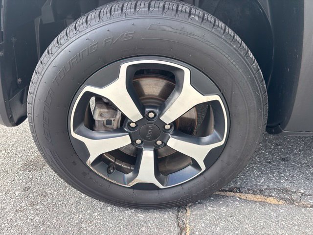 Used 2020 Jeep Renegade Trailhawk w/ Cold Weather Group AWD/4WD image 16
