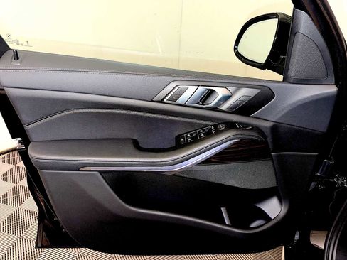 Certified 2023 BMW X5 xDrive40i w/ Premium Package image 11