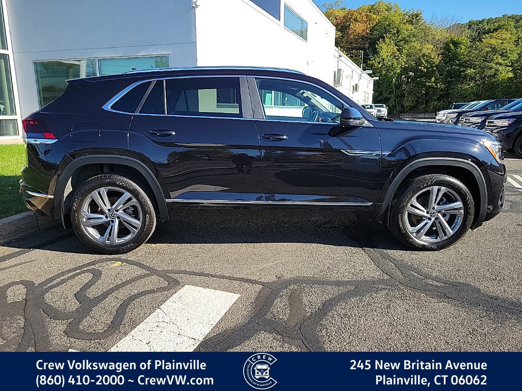 Certified 2024 Volkswagen Atlas Cross Sport SEL R-Line w/ Adventure Package AWD/4WD image 33