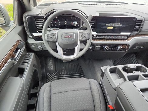 New 2026 GMC Sierra 1500 SLE w/ Preferred Package RWD image 7
