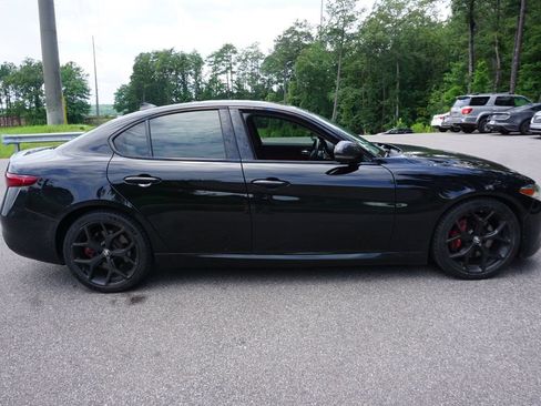 Used 2021 Alfa Romeo Giulia Ti w/ Nero Edizione RWD image 23