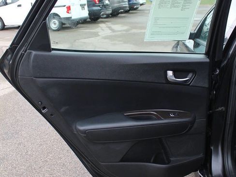 Used 2018 Kia Optima EX w/ Premium Package image 16