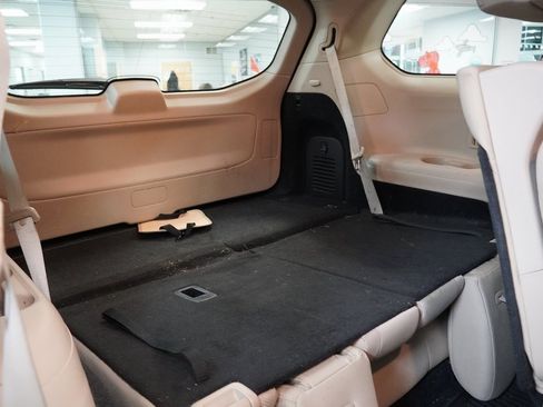 Used 2019 Nissan Pathfinder SV image 31