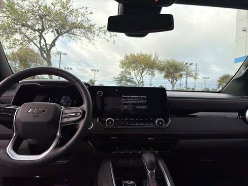 Used 2023 Chevrolet Colorado Z71 w/ Z71 Convenience Package 2 image 10