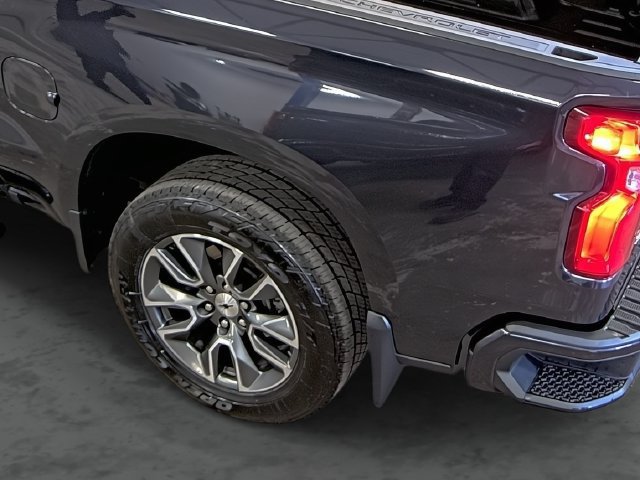 Used 2023 Chevrolet Silverado 1500 RST AWD/4WD image 11