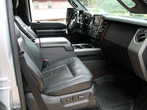 Used 2013 Ford F350 Lariat w/ Lariat Ultimate Pkg AWD/4WD image 39