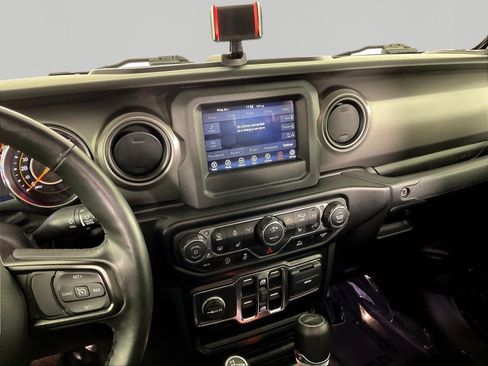Used 2022 Jeep Gladiator Sport AWD/4WD image 10