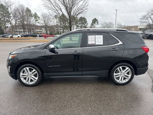 Used 2020 Chevrolet Equinox Premier image 2