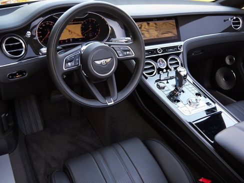 Certified 2022 Bentley Continental GT image 2