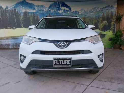 Used 2016 Toyota RAV4 XLE FWD image 2