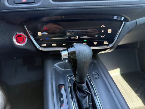 Certified 2022 Honda HR-V EX image 13