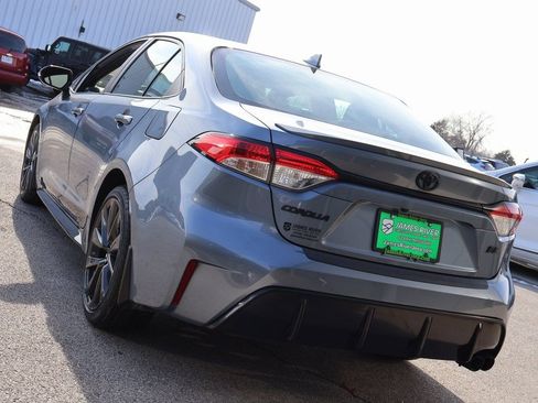 Used 2024 Toyota Corolla SE image 3