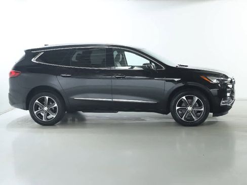 Used 2020 Buick Enclave Essence w/ Sport Touring Edition FWD image 11