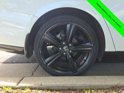Used 2023 Honda Accord Sport image 9