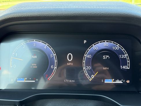 Used 2024 Jeep Grand Cherokee Limited w/ Luxury Tech Group II AWD/4WD image 34